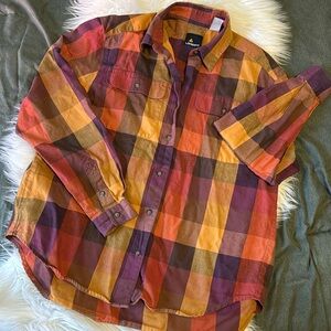 L i z  C l a i b o r n e  S p o r t • Vjntage 90s fall plaid flannel